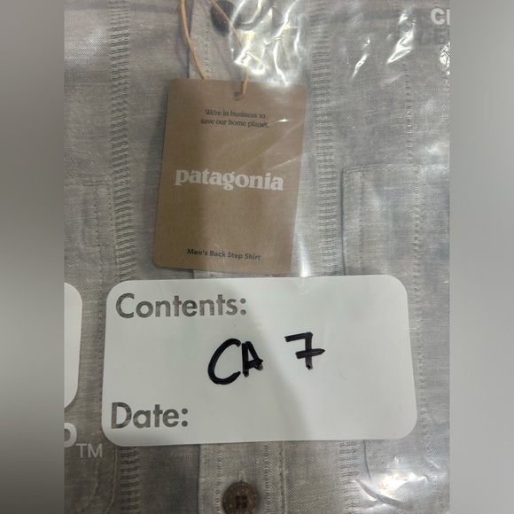 Patagonia Men's Medium Back Step Short Sleeve Shirt Salt Grey NWT Button-Up - Picture 11 of 11